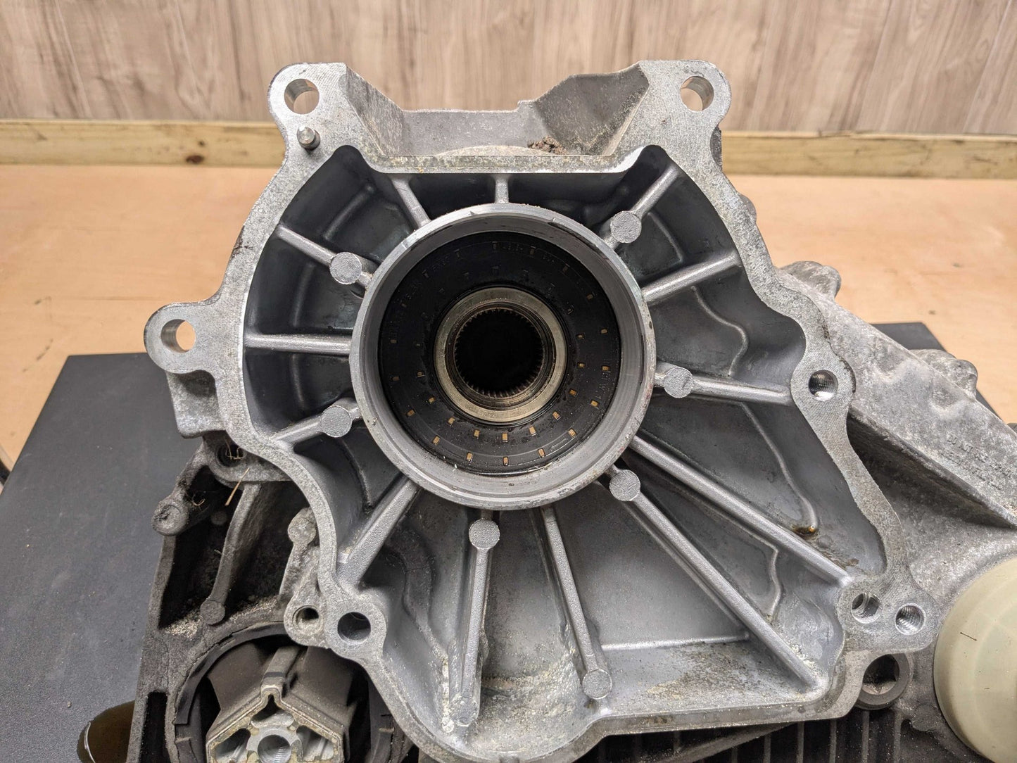 2010 BMW X6 Transmission Transfer Case 152121k 7599890