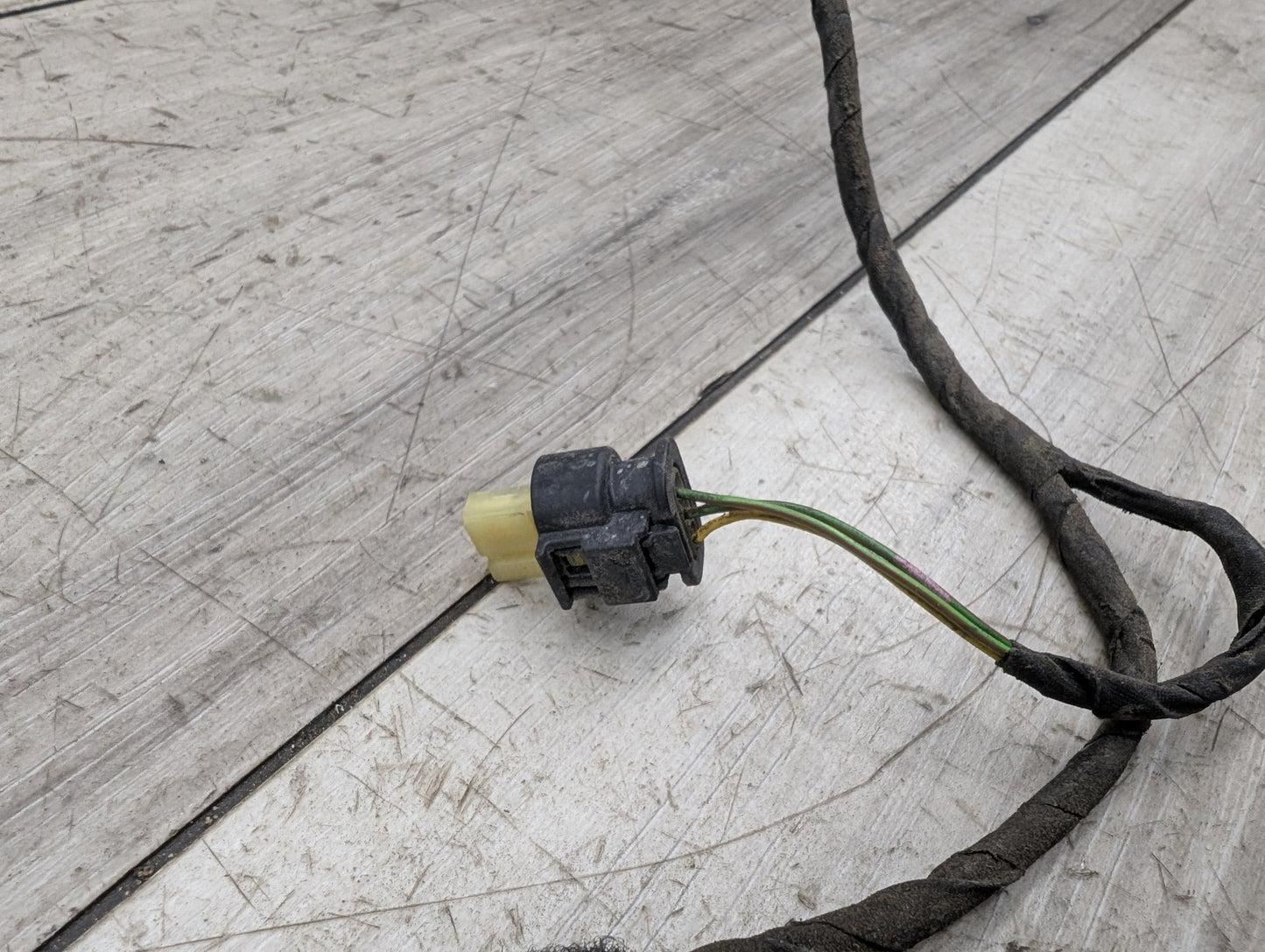 2011-2016 BMW 528i F10- Rear PDC Wire Wiring Harness PN: 9336380