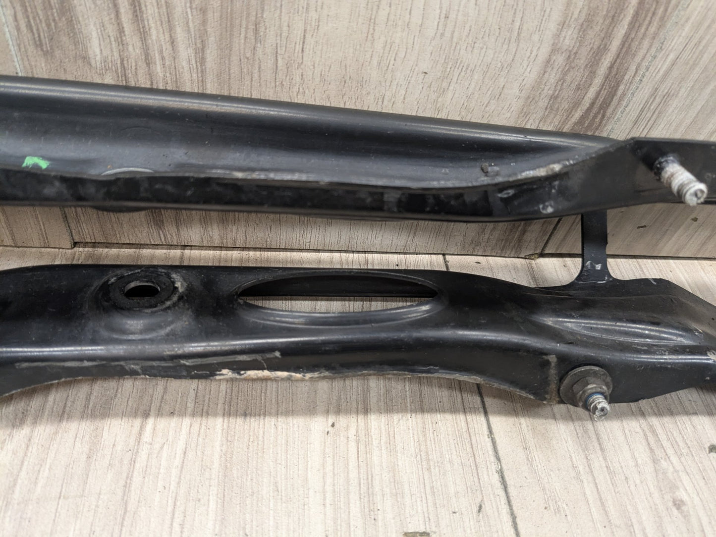 2020 BMW 740i G12 Rear Right Passenger Control Arms SET 6883340 OEM BMW G12 G14 G15 G16 G30 Rear Right Passenger Upper Lower Control Arm SET