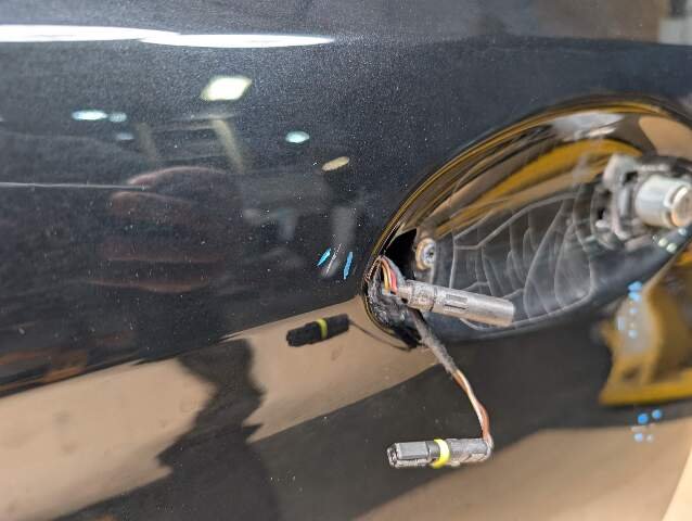 17-23 OEM BMW F90 G30 530 540 M550 M5 Front Left Driver Door Shell Panel