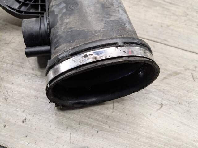 09-19 OEM BMW F12 F13 F15 F16 X5 X6 Front Right Intercooler Upper Charge Pipe