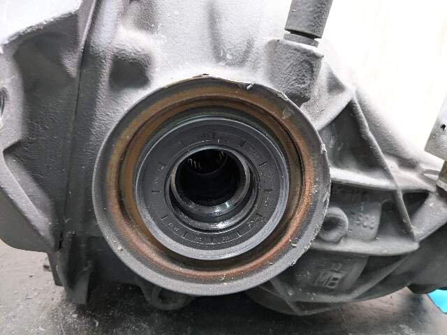OEM Mercedes W212 E350 E550 4Matic Rear Differential Carrier Ratio 2.47