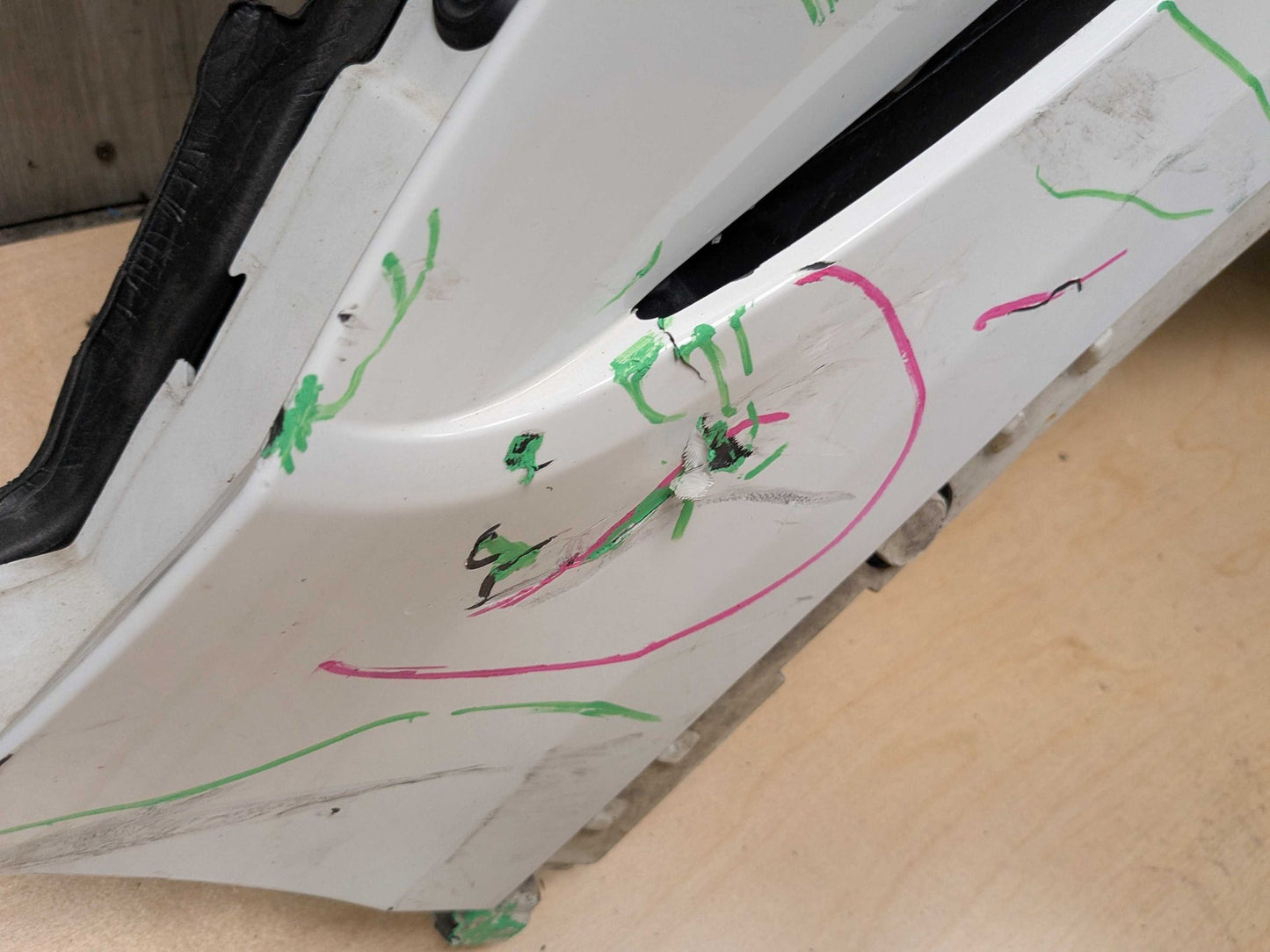 *NOTE* 14-18 OEM BMW F15 X5 Front Right Passenger Side Fender Panel White 300 White ALPINWEISS III (300)