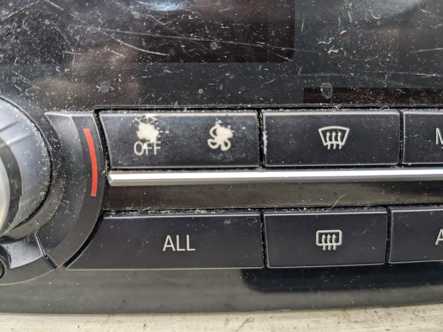 NOTE OEM BMW F01 F02 740 750 AC Switch Heater Climate Control Radio Media Button