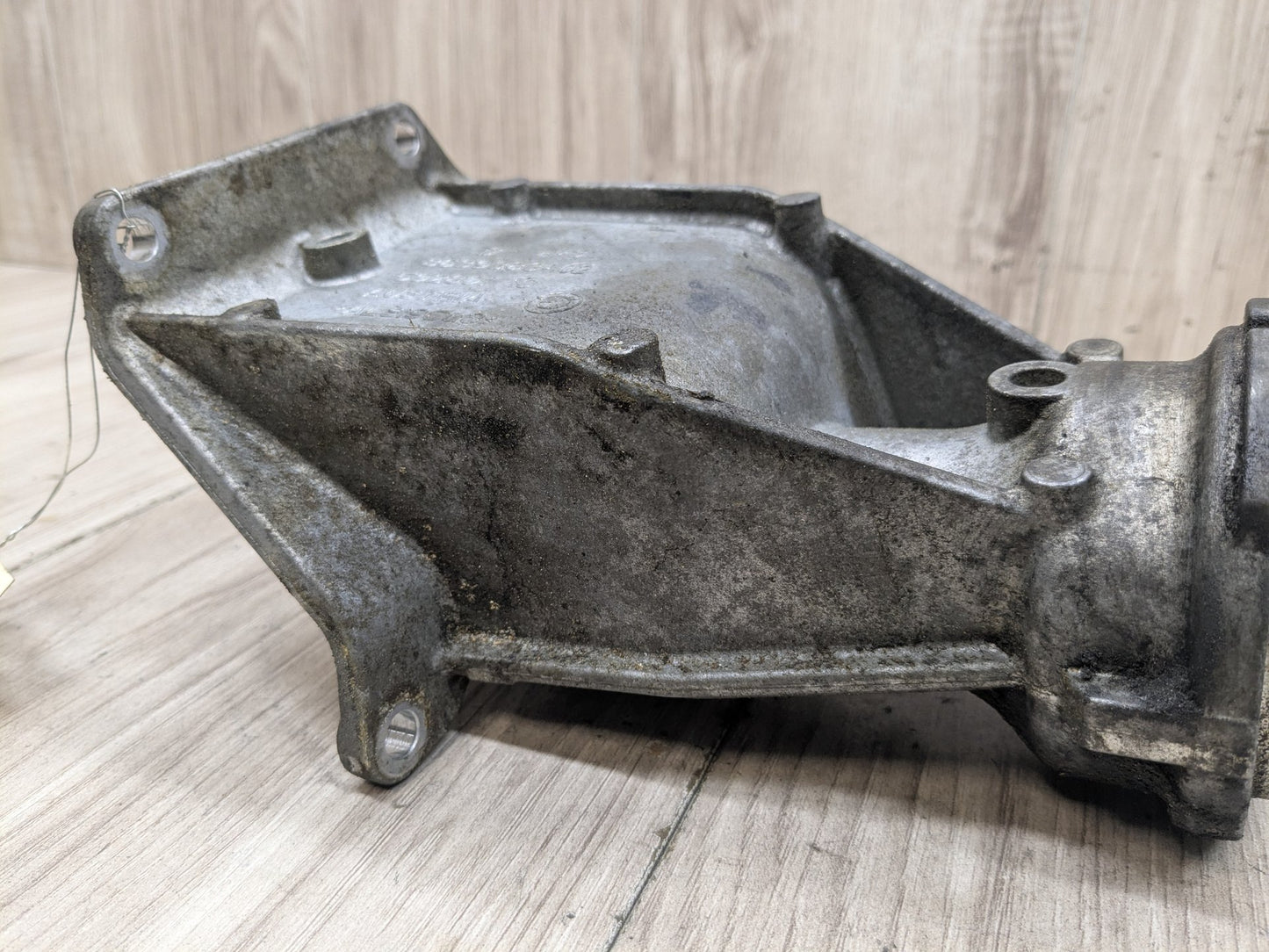 OEM BMW G01 G05 G12 G20 G26 G42 G80 Front Differential Axle Support Bracket