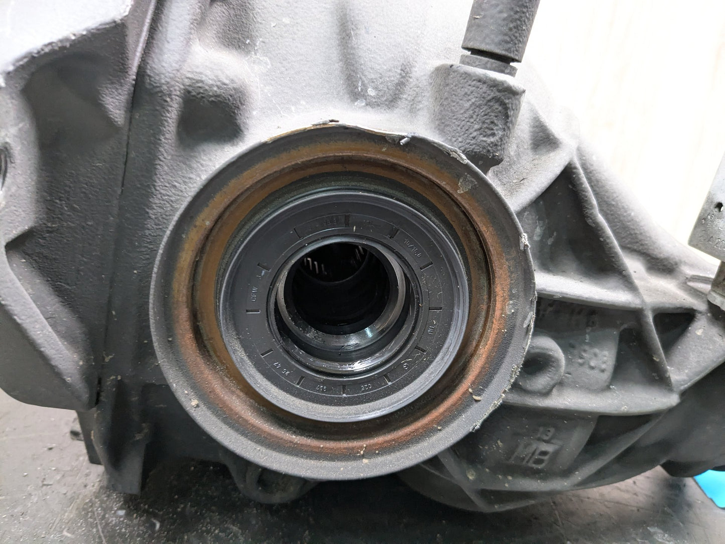 2014 Mercedes-Benz E550 Rear Axle Carrier Differential 100461k 0