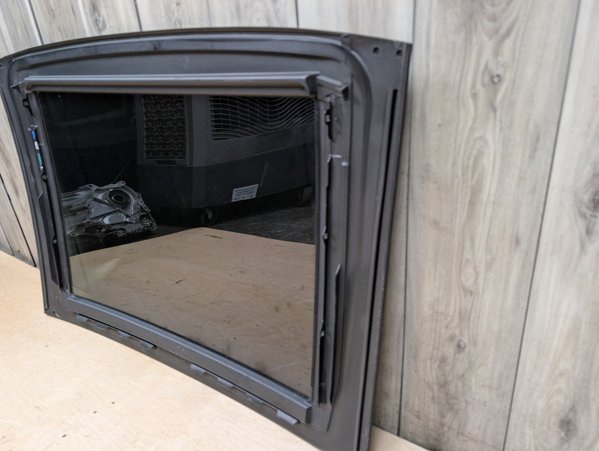 2018 Audi S5 B9- Rear Sunroof Sun Roof Glass PN: 8W6877056