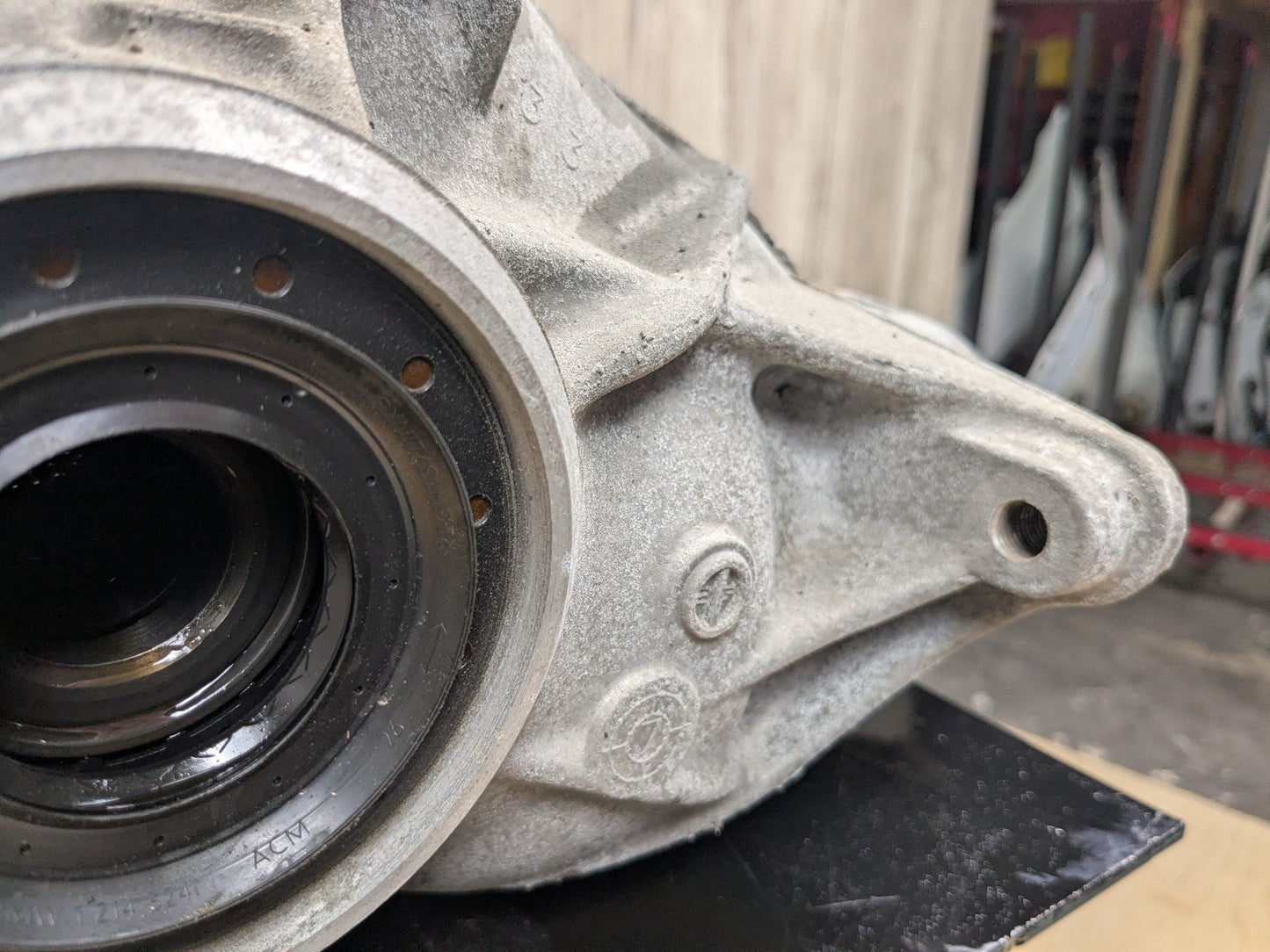 2019 BMW X3 Rear Axle Carrier Differential k 8643134
