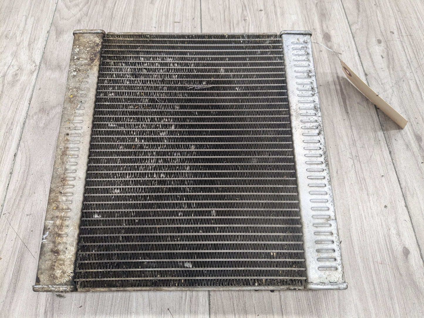 2016 BMW 750i G12 Left or Right Secondary Auxiliary radiator 8620207 OEM BMW F90 G12 G30 G45 Left Right Secondary Auxiliary Coolant Remote Radiator