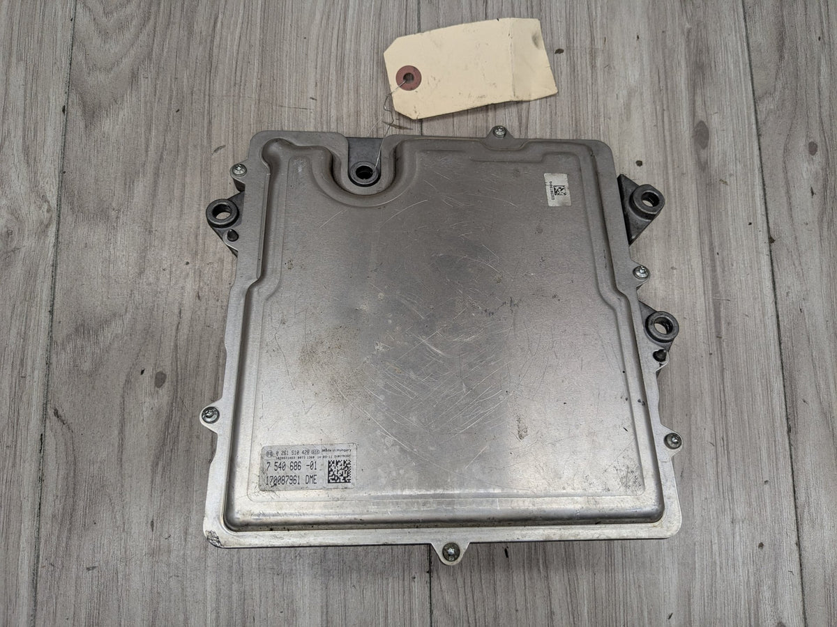 2014 BMW F15 X5 Engine Motor ECU DME Computer Module 7540686 OEM BMW F10 F22 F30 F32 F36 DME ECU N55 Engine Control Unit Module Computer MEVD