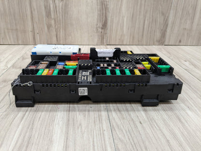 OEM BMW G01 X3 G02 X4 Rear Battery Power Distribution Fuse Relay Junction Box