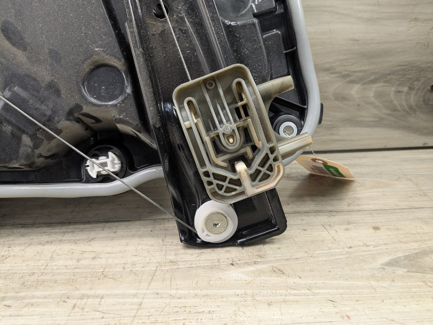2021 BMW 330i G20 Front Right Passenger Door Window Glass Regulator Motor 7497104 OEM BMW G20 G80 330 M340 M3 FRONT Right Passenger Door Window Regulator Motor