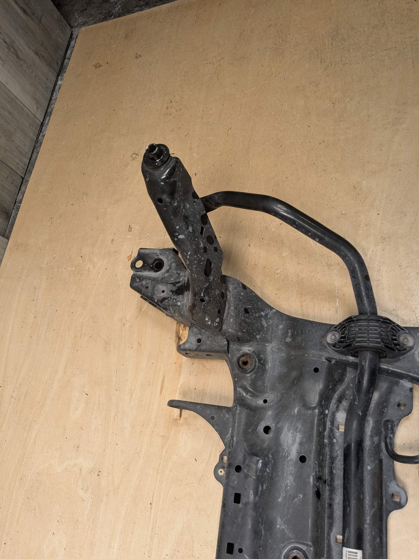 16-24 OEM BMW F39 F44 F48 X1 X2 Front Axle Subframe Carrier Crossmember Cradle