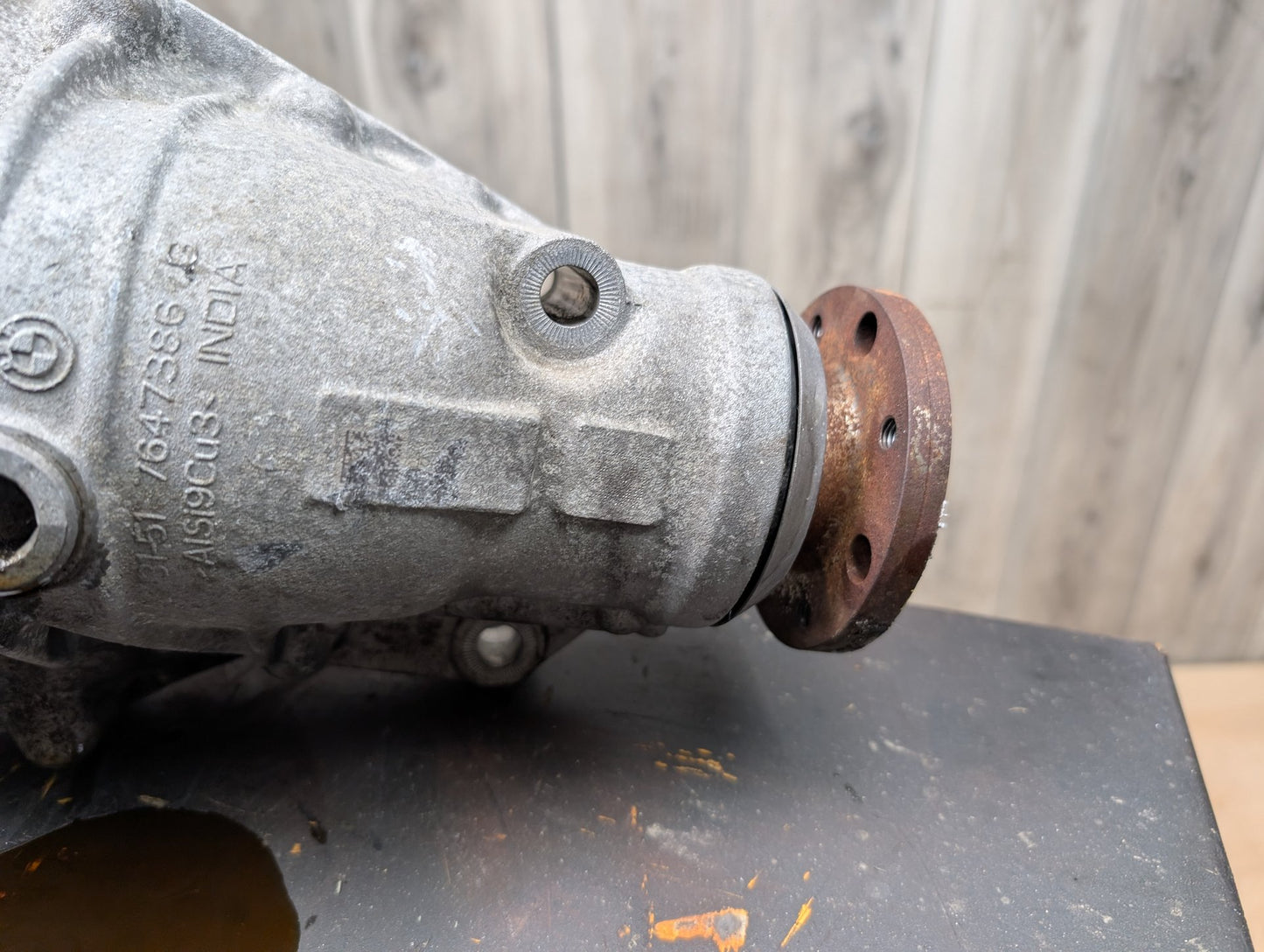 2020 BMW 740i G12 Front Axle Carrier Differential 7647386 OEM BMW G11 G12 G20 G30 xDrive AWD Front Differential Axle Gearbox Carrier 2.81