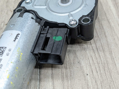 2023 BMW M240i G42 Sunroof Sun Roof Glass Motor 7424804 OEM BMW G20 G22 G26 G42 G80 G82 G87 M2 M3 M4 Sunroof Moonroof Motor Drive Unit