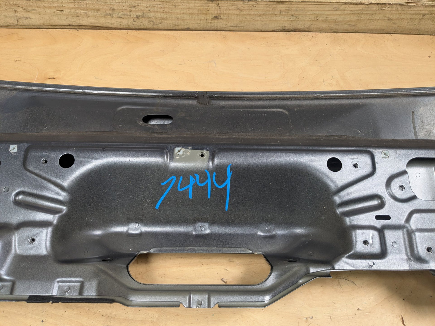 07-13 OEM BMW E70 X5 X5M Rear Lower Trunk Tailgate Door Panel Deck Lid