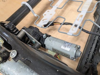 2014 BMW 320i F30 Front Right Passenger Seat Lower Track Frame Assembly 7243530