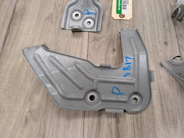 18-24 OEM BMW G01 G02 F97 X3 X4 Right Passenger Fender Wing Holder Bracket SET