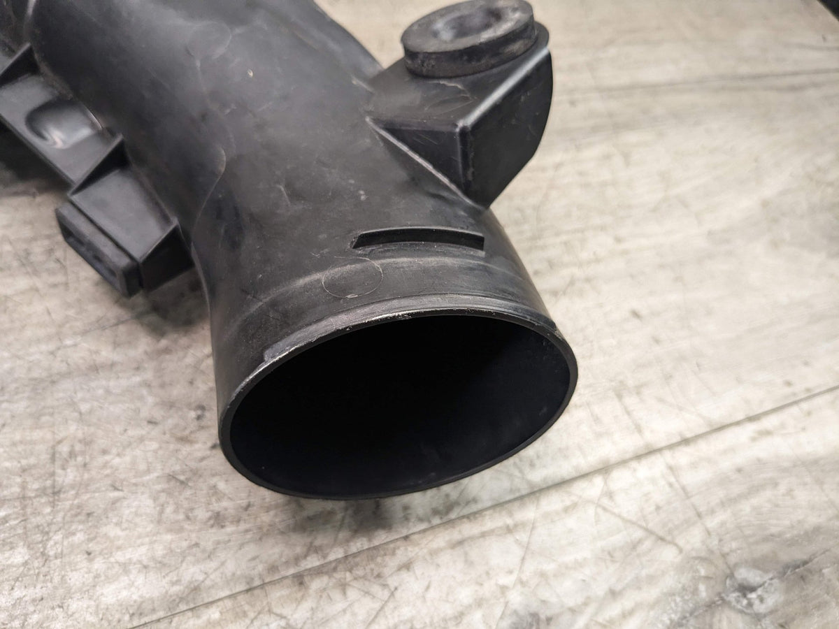 OEM BMW F10 F12 E70 E71 F15 F16 X5 X6 Engine N55 Intake Air Box Filter Housing