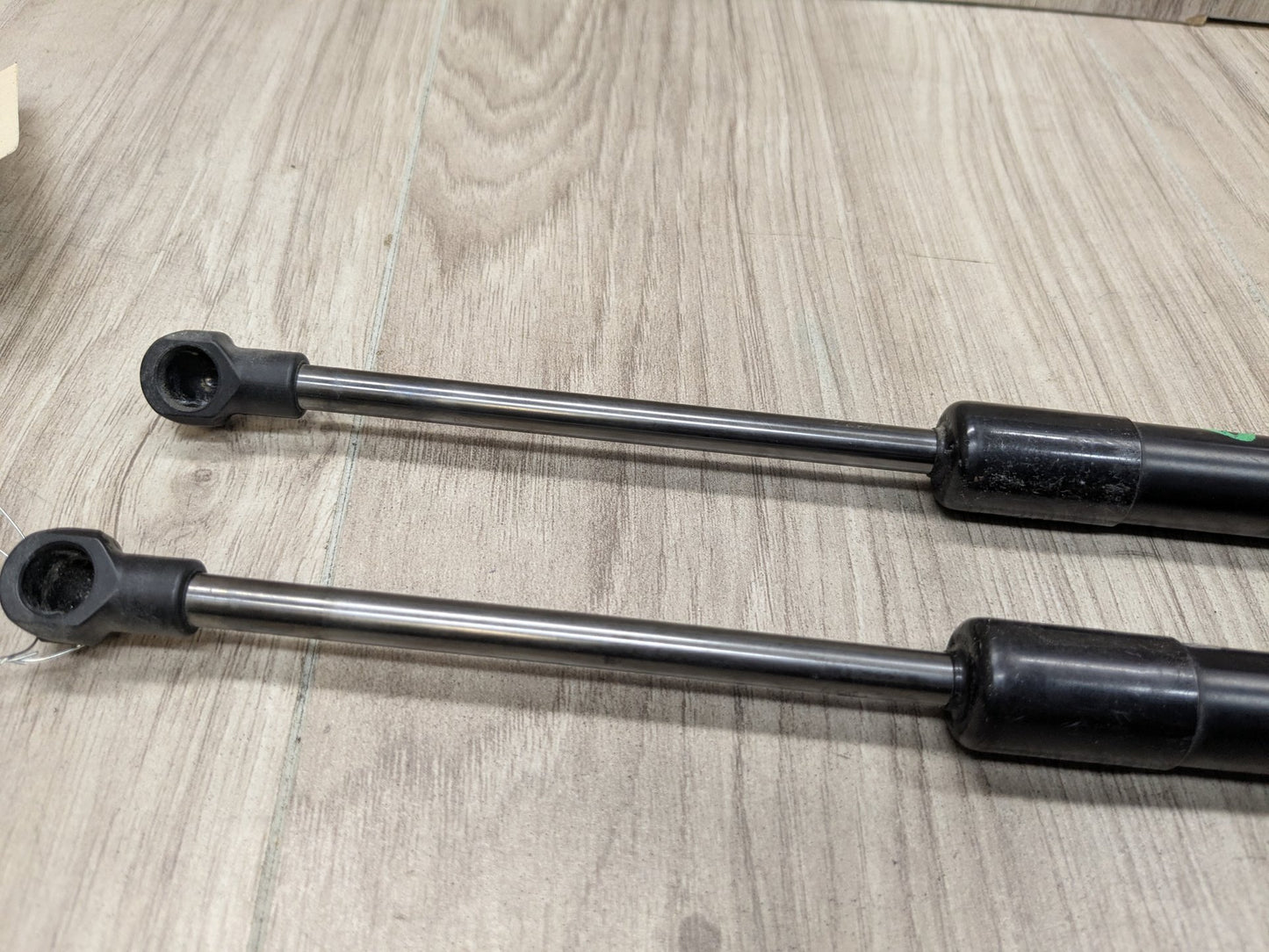 14-20 OEM BMW F22 F23 F87 M2 Rear Left Right Trunk Lid Spring Strut Shocks SET