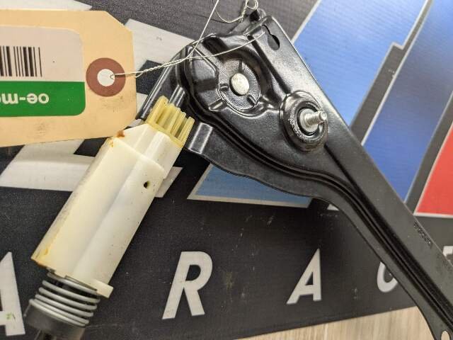 07-13 OEM BMW E92 E93 335 M3 Front Left Driver Door Window Regulator w/ Motor