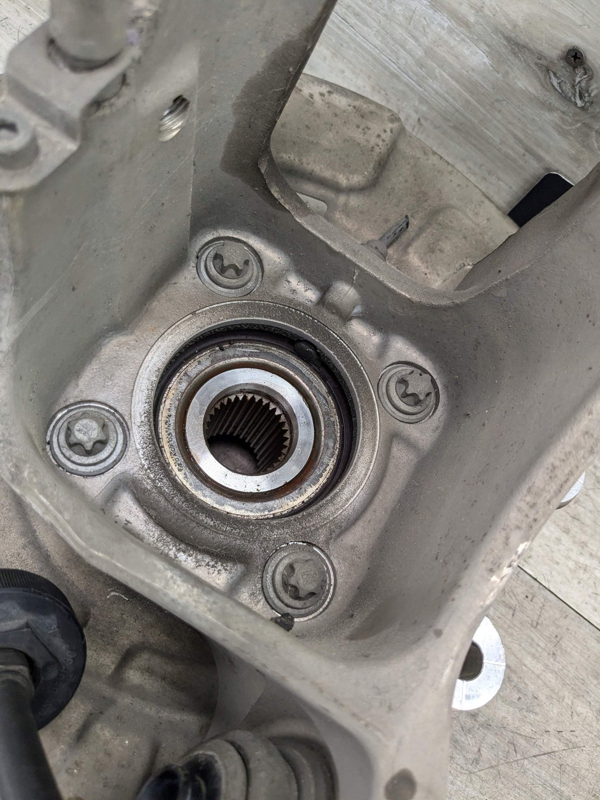OEM BMW F85 F86 F15 F16 X5 X6 REAR Right Passenger Spindle Hub Carrier Knuckle