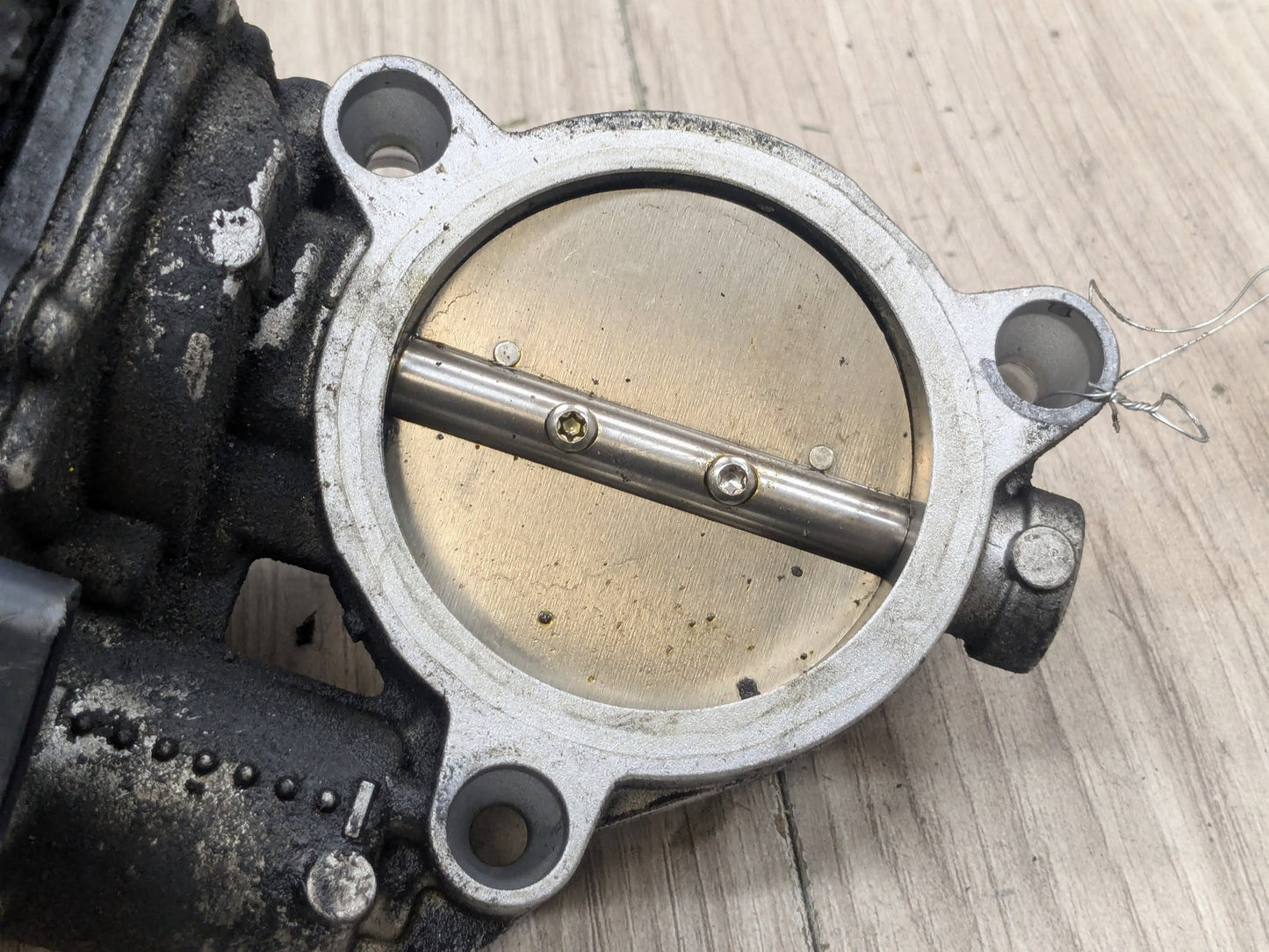 OEM BMW F39 F44 F48 F90 G05 G12 750 G30 M550 M8 Engine B46 N63 S63 Throttle Body