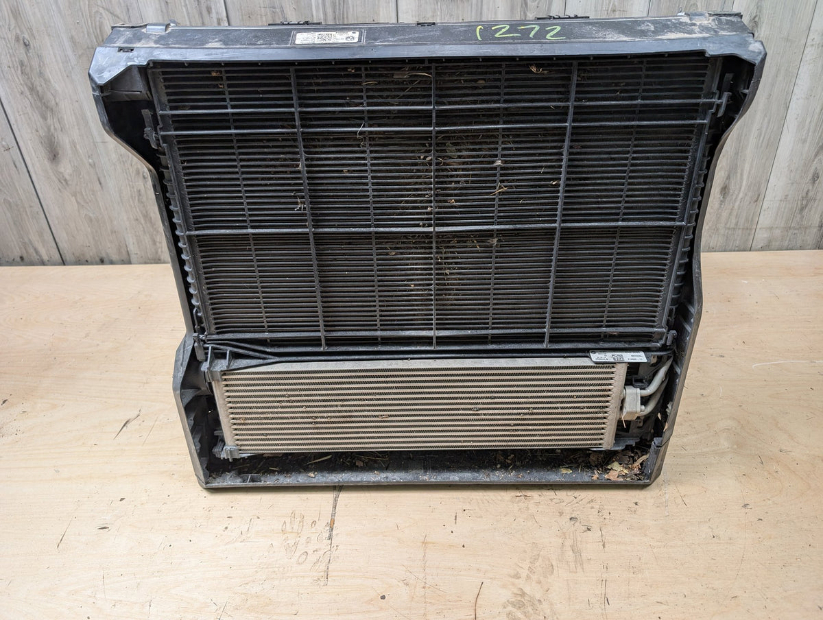 2019-2026 BMW X5 G05 Radiator Cooling Condenser Fan Shroud Assembly SET 8655762