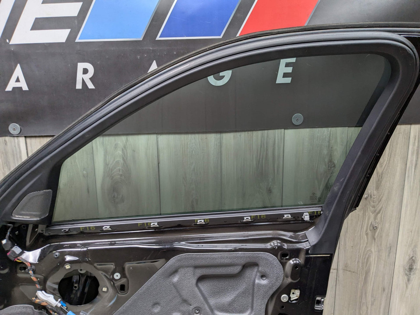 15-19 OEM BMW F16 X6 F86 X6M Front Right Passenger Door Shell Panel Black 668 Black SCHWARZ II (668)
