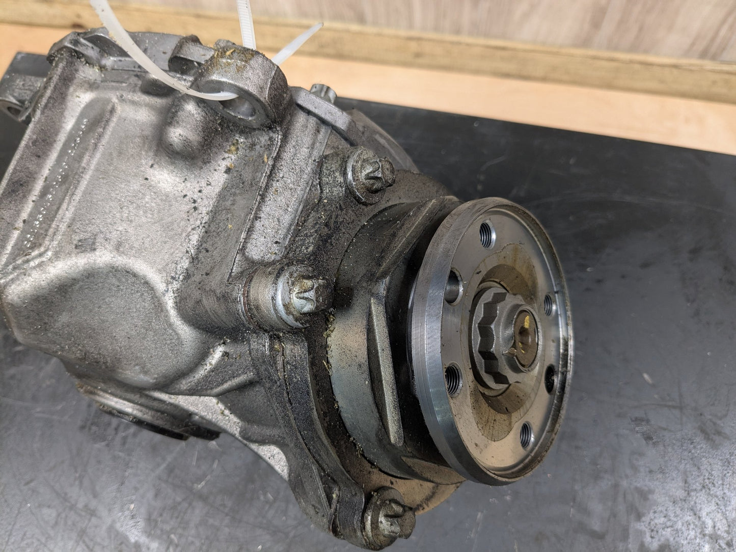 2014 Mercedes-Benz E550 W212 Front Axle Carrier Differential 0 10-20 OEM Mercedes W212 E550 4Matic Front Axle Differential Carrier Ratio 2.47