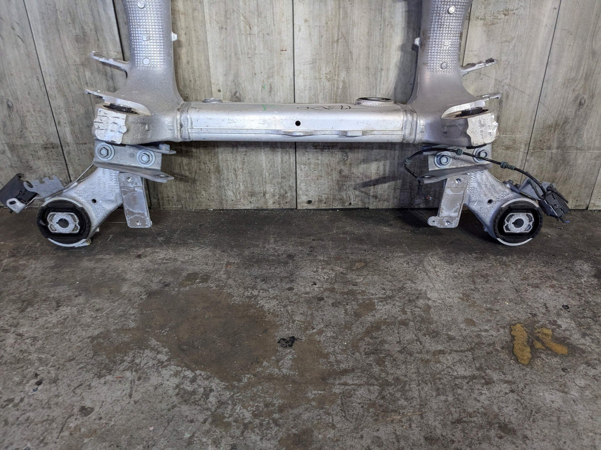 2020 BMW X5 G05 Rear Axle Support Crossmember Subframe 6894149 OEM BMW G05 G06 G07 X5 X6 X7 Rear Axle Subframe Suspension Carrier Crossmember OEM
