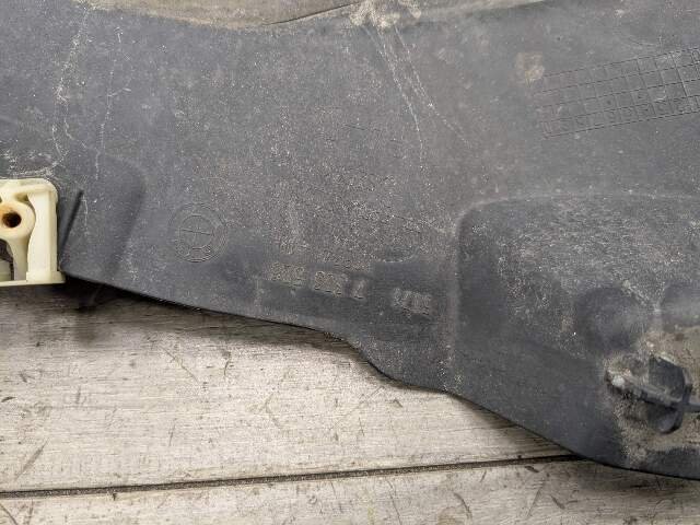 OEM BMW F16 X6 Front Right Passenger Side Liner Splash Guard Shield Mud Flap