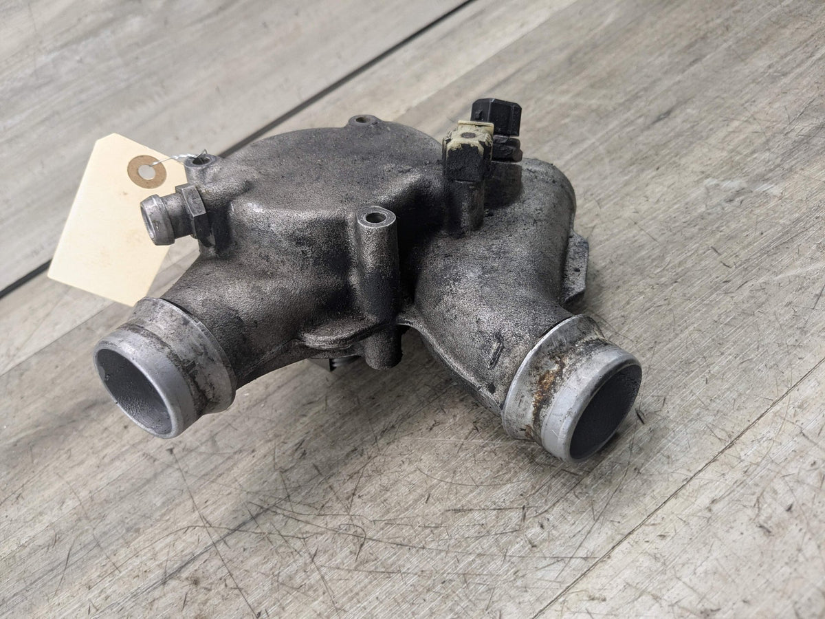 07-10 OEM BMW E90 E92 E93 M3 S65 Engine Coolant Thermostat Housing