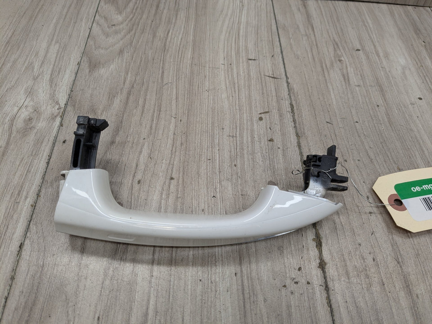 2015-2021 Mercedes-Benz C43 W205 Front or Rear Right Passenger Exterior Door Handle A0997605601