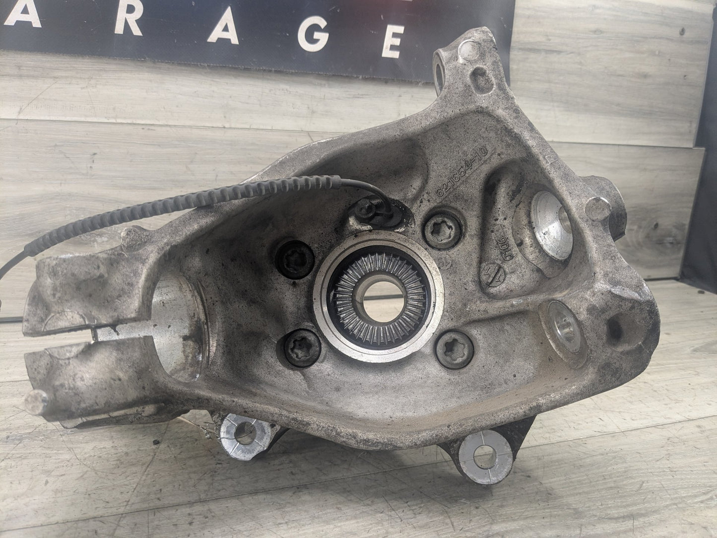 OEM BMW G20 G22 G23 330 M340 FRONT Left Driver Hub Spindle Knuckle Bearing AWD
