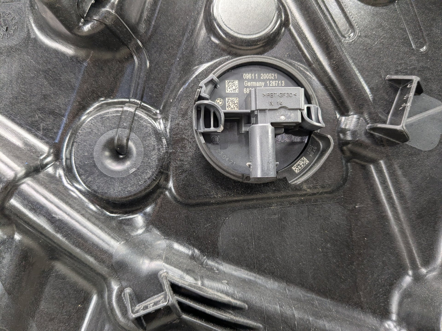 2021 BMW 330i G20 Front Left Driver Door Window Glass Regulator Motor 7497103 OEM BMW G20 G80 330 M340 M3 FRONT Left Driver Door Window Regulator Motor