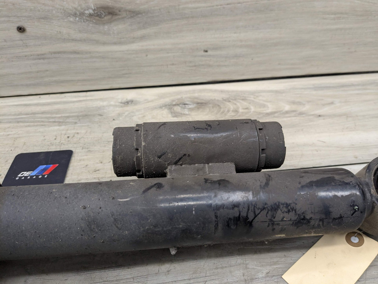 2018 BMW M550i G30 Rear Left Driver Spring Strut Shock Absorber 6867353 17-23 OEM BMW G30 M550 Rear Left Driver Side Strut Shock Absorber w/ Spring VDC
