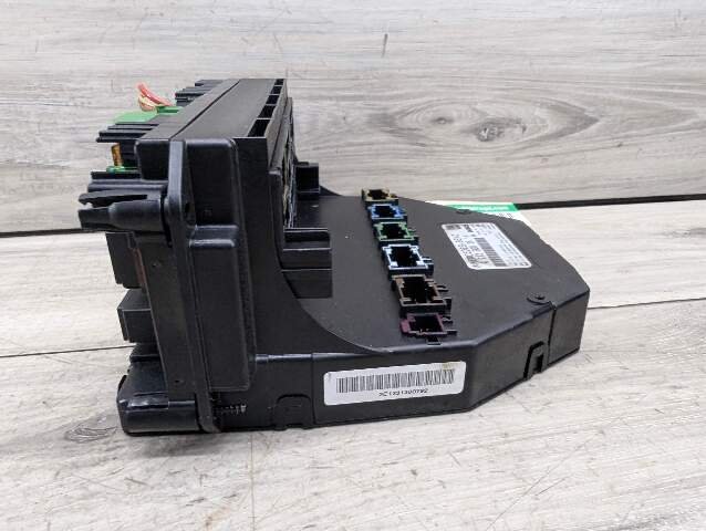 OEM Mercedes A207 W212 E550 Front SAM Module Relay Fuse Junction Box