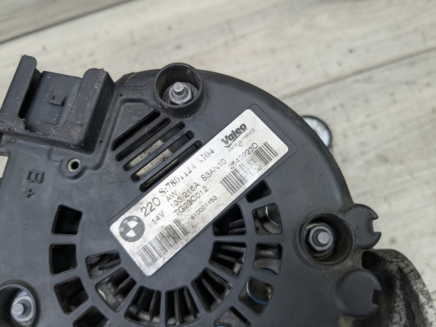 09-13 OEM BMW E70 X5 E90 335d Diesel Engine M57Y Alternator Generator 220A