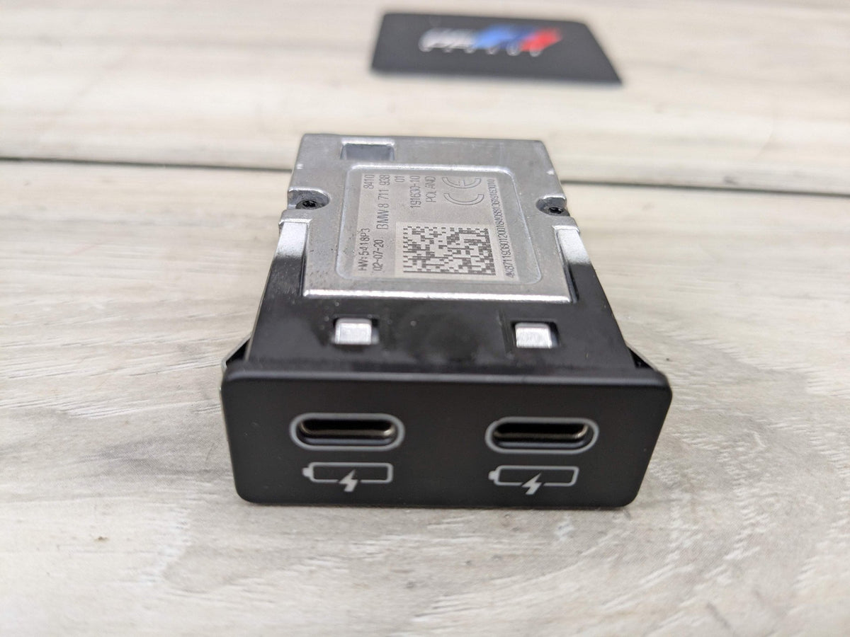 OEM BMW G01 G02 G11 G12 G20 G30 F97 USB Type C Charger Port Socket Connector