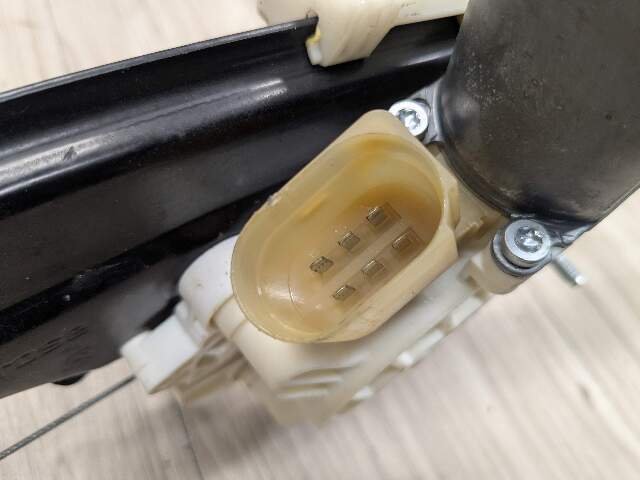 07-13 OEM BMW E70 X5 X5M Rear Right Passenger Side Door Window Regulator