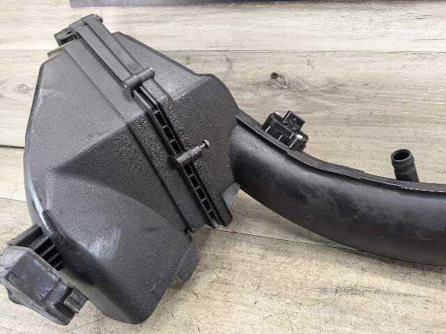 15-20 OEM BMW F80 F82 F83 F87 M2 M3 M4 S55 Left Driver Air Intake Filter Airbox