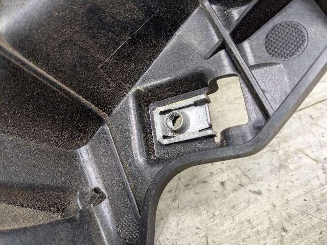 OEM BMW F15 F16 F85 F86 X5 X6 Front Left Driver Fender Mount Support Brackets