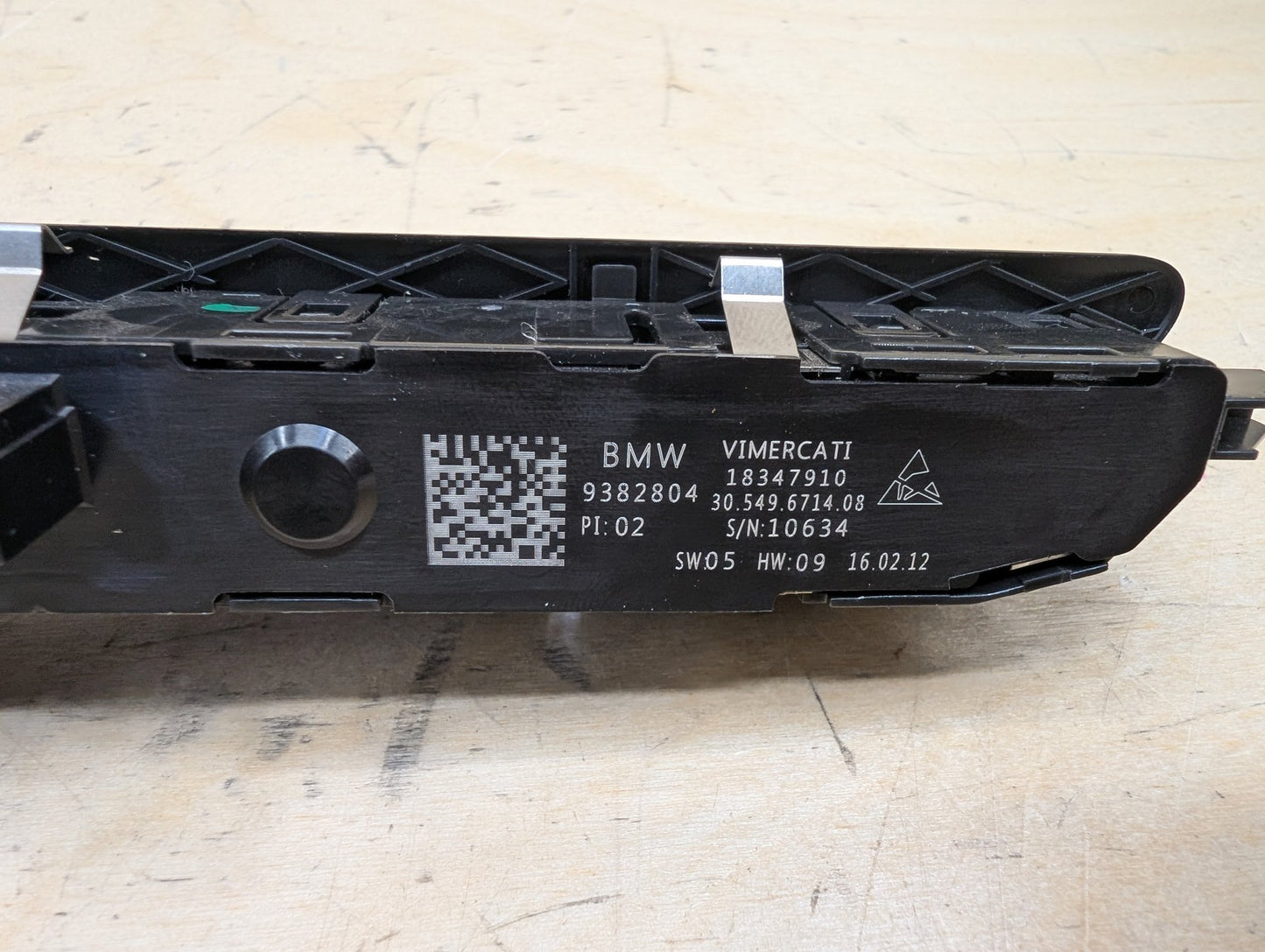 2016-2022 BMW 750i G12 - PN: 9382804