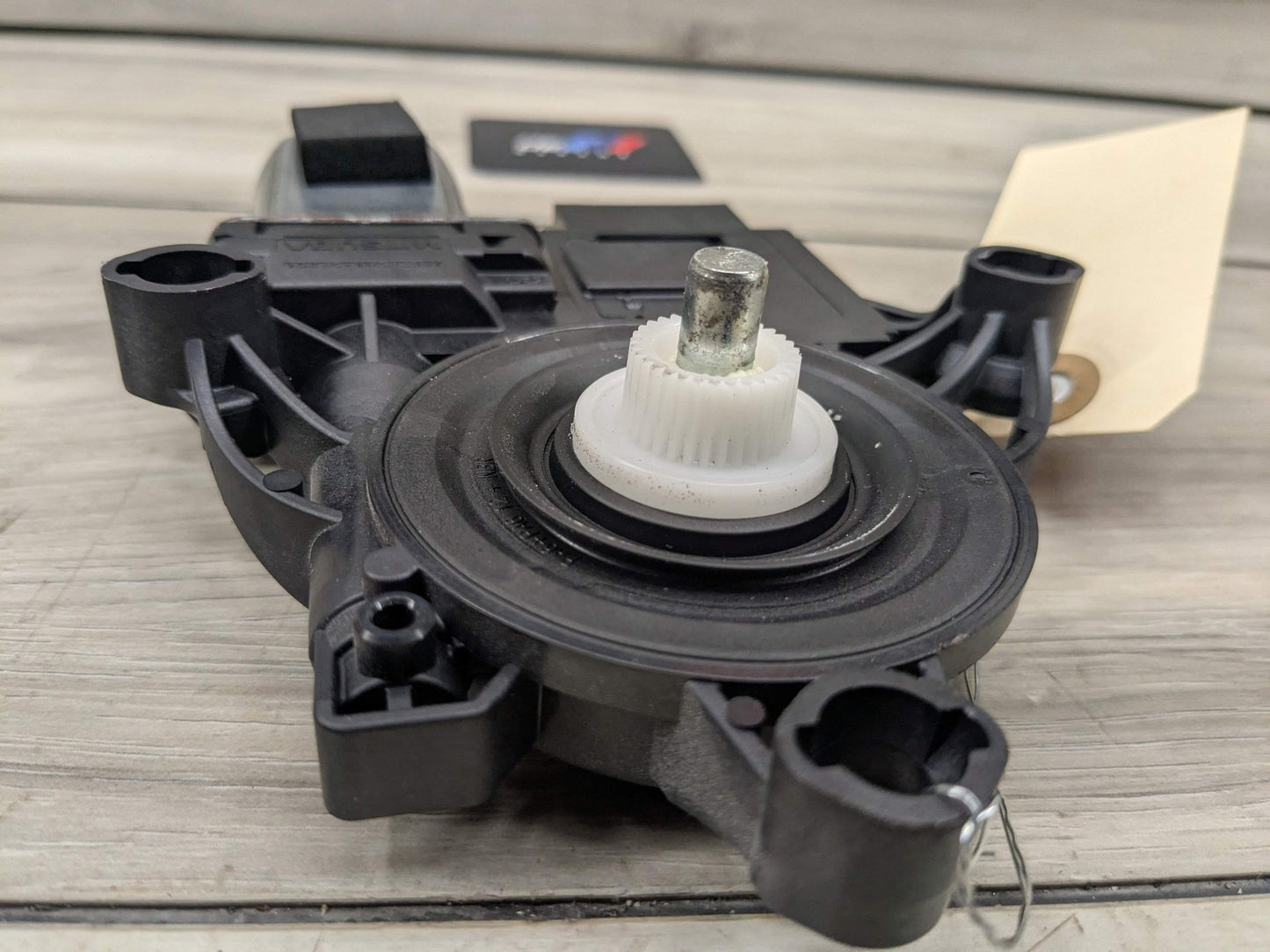 2021 BMW M340i G20 Rear Right Passenger Door Window Glass Regulator Motor 8498864 OEM BMW G20 G80 330 M340 REAR Right Passenger Side Door Window Regulator Motor