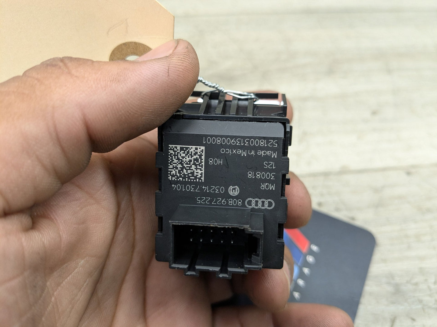 18-24 OEM AUDI Q5 SQ5 Center Console Electronic Emergency Parking Brake Switch