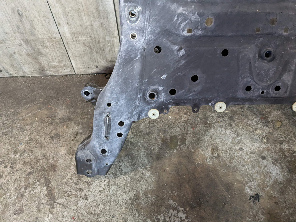2018 BMW X2 F39 Front Axle Support Crossmember Subframe 6872729 16-24 OEM BMW F39 F44 F48 X1 X2 Front Axle Subframe Carrier Crossmember Cradle OEM