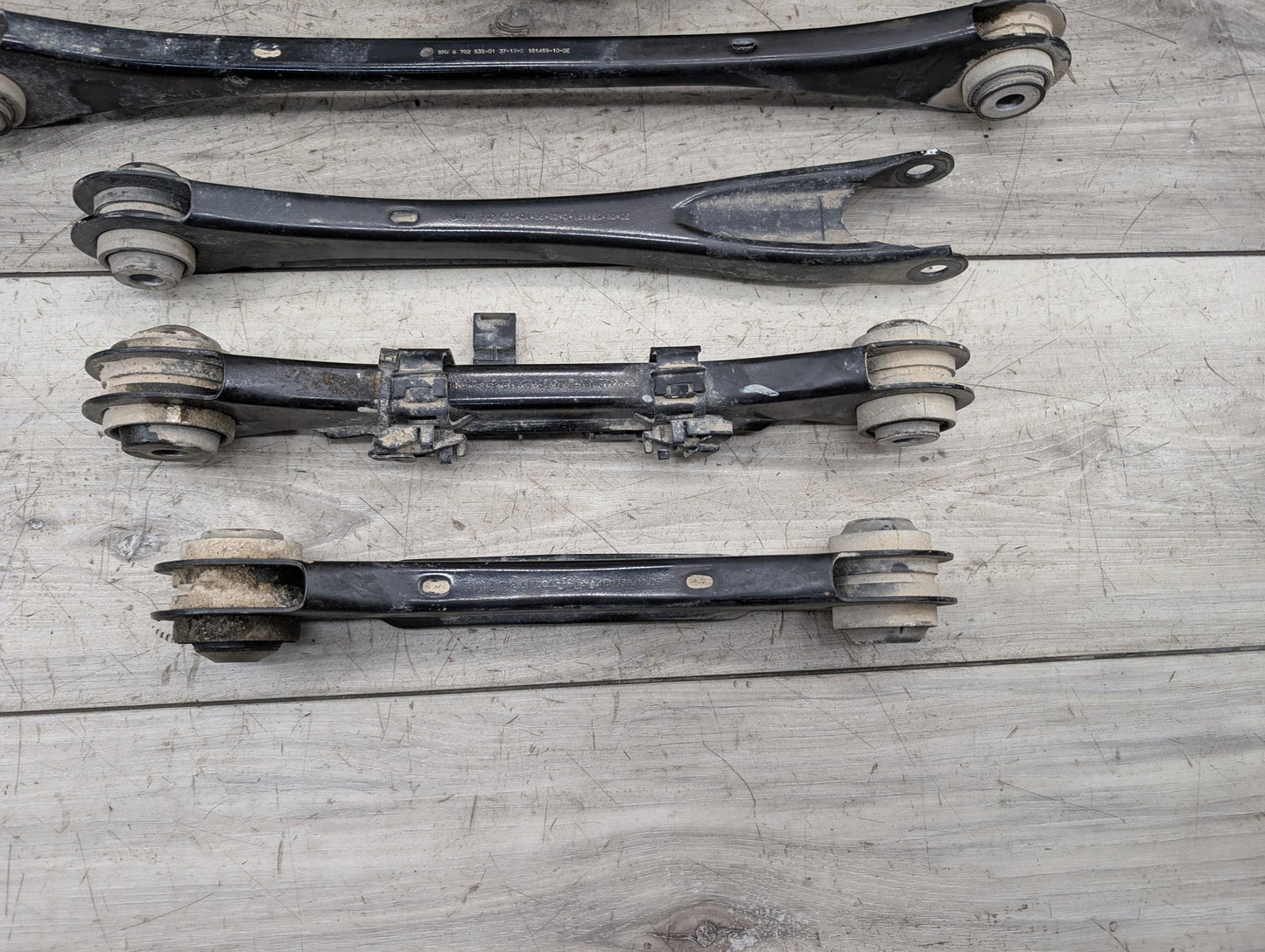 2011-2016 BMW 335i F30 Rear Right Passenger Control Arms SET 6792540 OEM BMW F22 F23 F30 F32 F33 F36 Rear Right Passenger Upper Lower Control Arm SET