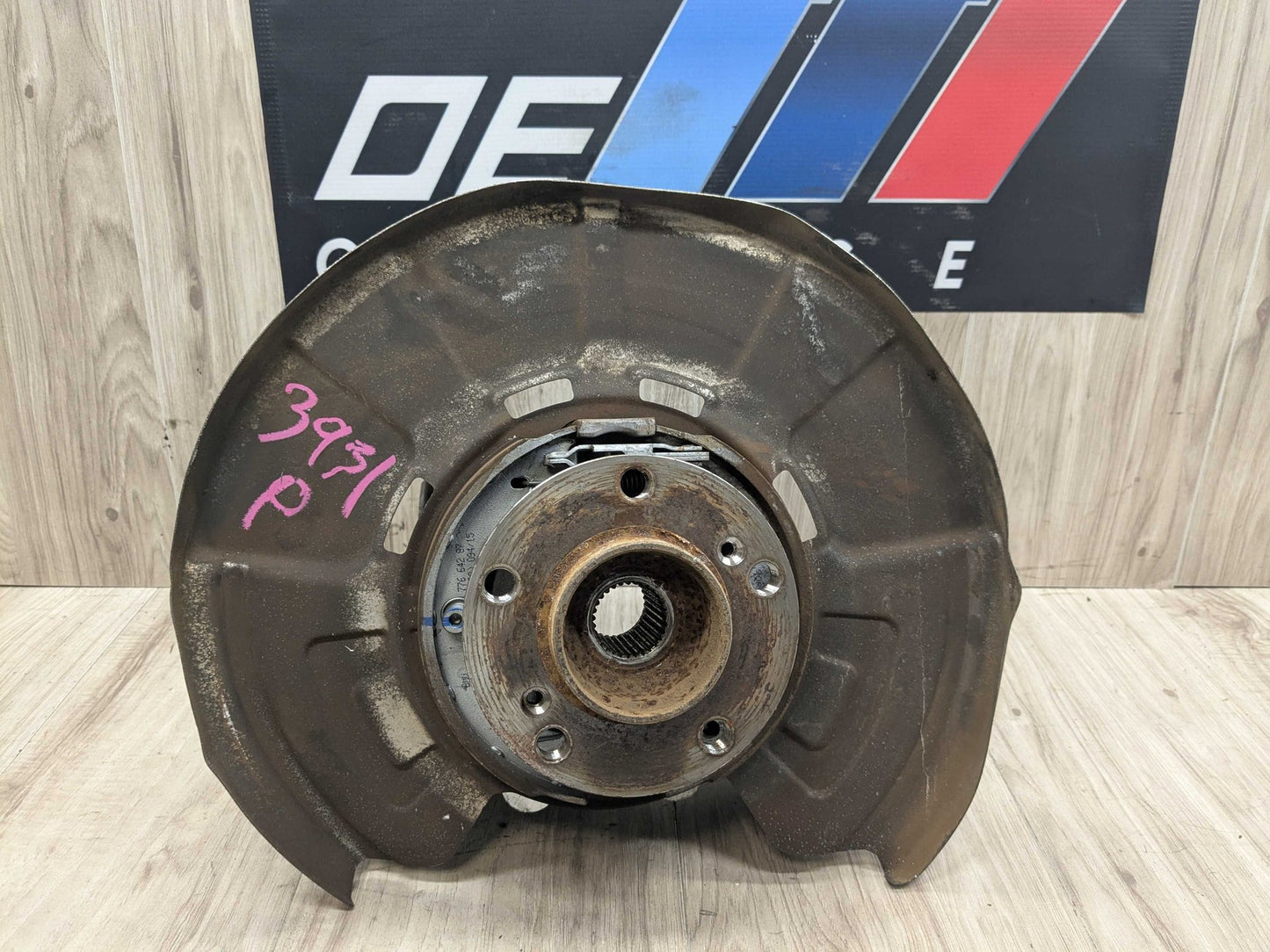 2022 BMW 330i G20 Rear Right Passenger Spindle Knuckle w/ Bearing 6770984 OEM BMW E70 F15 F16 F85 X5 X6 Rear Right Passenger Spindle Hub Carrier Knuckle