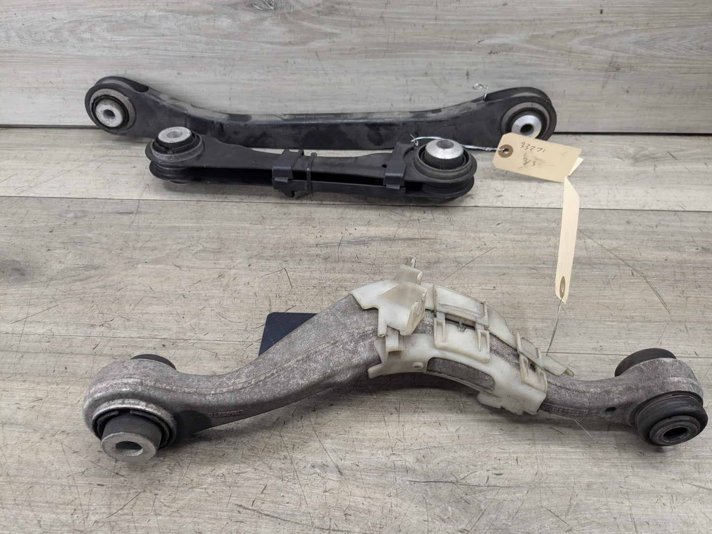 2018 BMW M550i G30 Rear Left Driver Control Arms SET 6867537 16-23 OEM BMW G11 G12 G30 Rear Left Driver Suspension Control Arm Wishbone SET